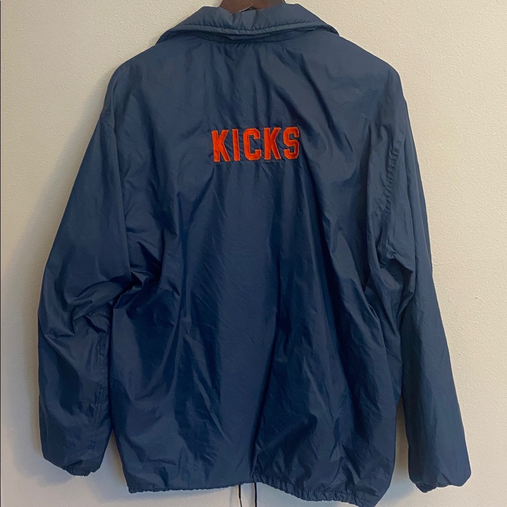 Dunbrooke Pla-Jac Vintage Blue Windbreaker Jacket with KICKS Back Hit. 44-L-46